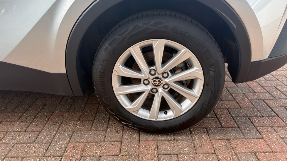 Toyota C-HR 1.8 Hybrid Icon 5dr CVT Hybrid Hatchback - Image 43