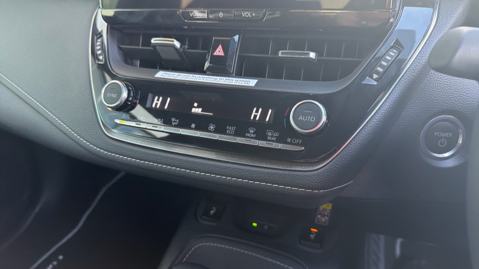 Toyota Corolla 2.0 Hybrid Excel 5dr CVT Hybrid Hatchback - Image 38