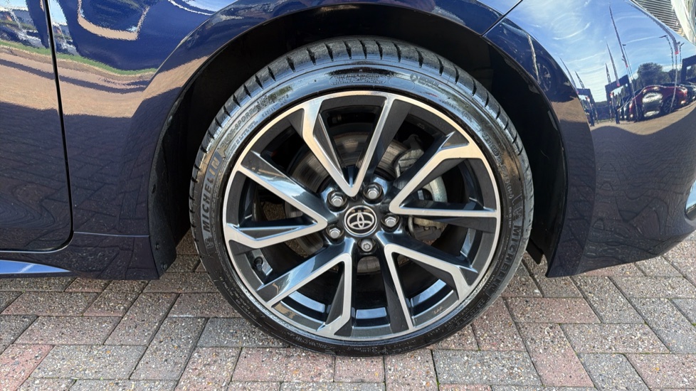 Toyota Corolla 2.0 Hybrid Excel 5dr CVT Hybrid Hatchback - Image 41