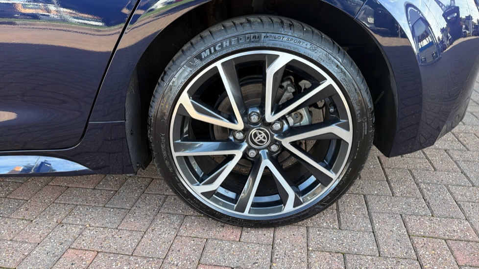 Toyota Corolla 2.0 Hybrid Excel 5dr CVT Hybrid Hatchback - Image 44
