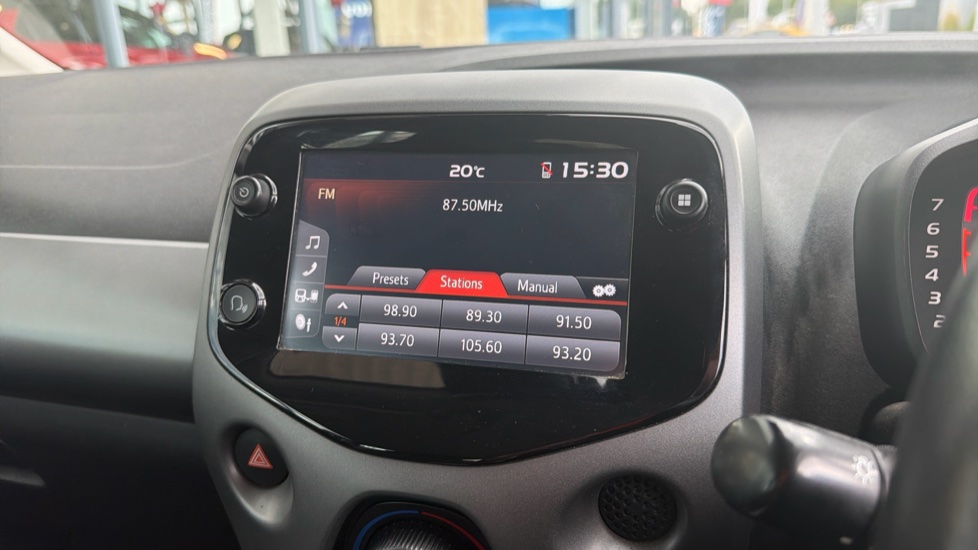 Toyota Aygo 1.0 VVT-i X-Play TSS 5dr Petrol Hatchback - Image 9