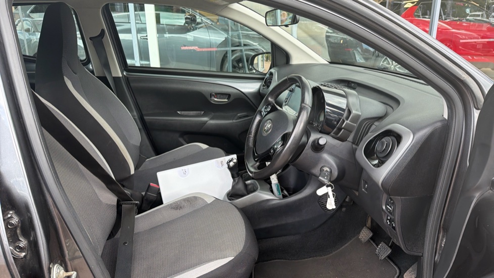 Toyota Aygo 1.0 VVT-i X-Play TSS 5dr Petrol Hatchback - Image 12