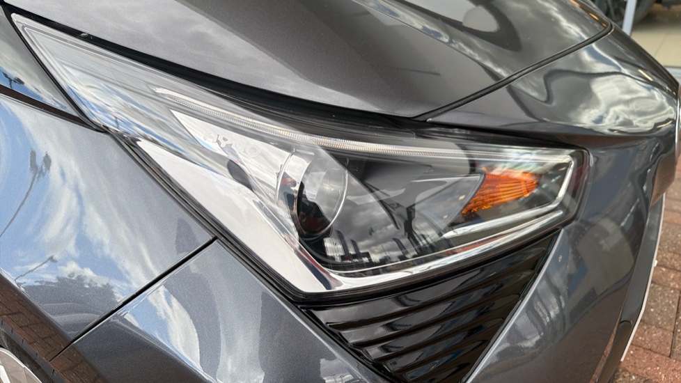 Toyota Aygo 1.0 VVT-i X-Play TSS 5dr Petrol Hatchback - Image 20