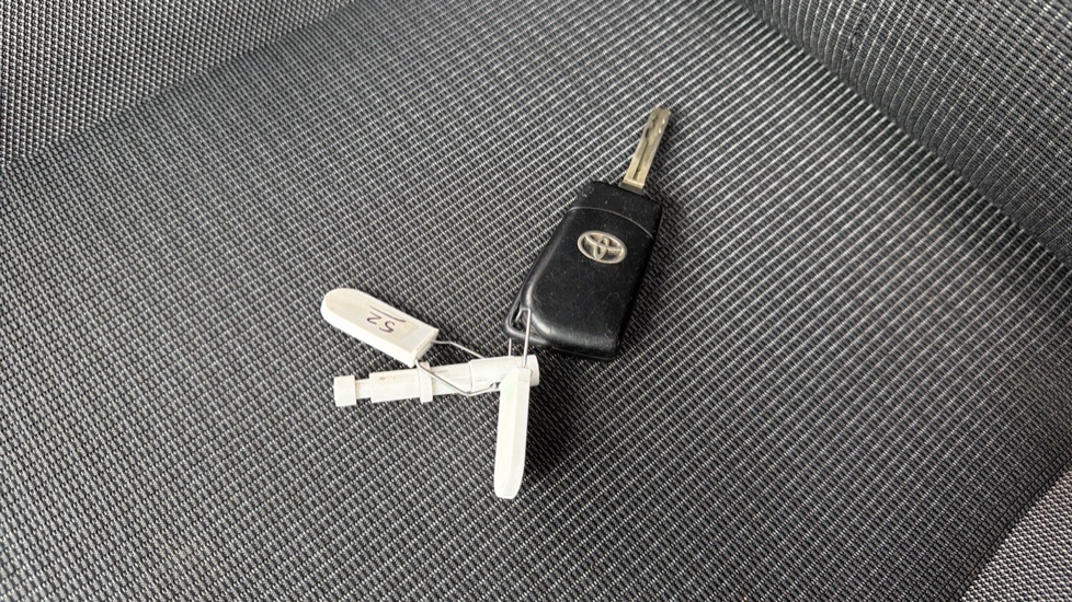 Toyota Aygo 1.0 VVT-i X-Play TSS 5dr Petrol Hatchback - Image 28