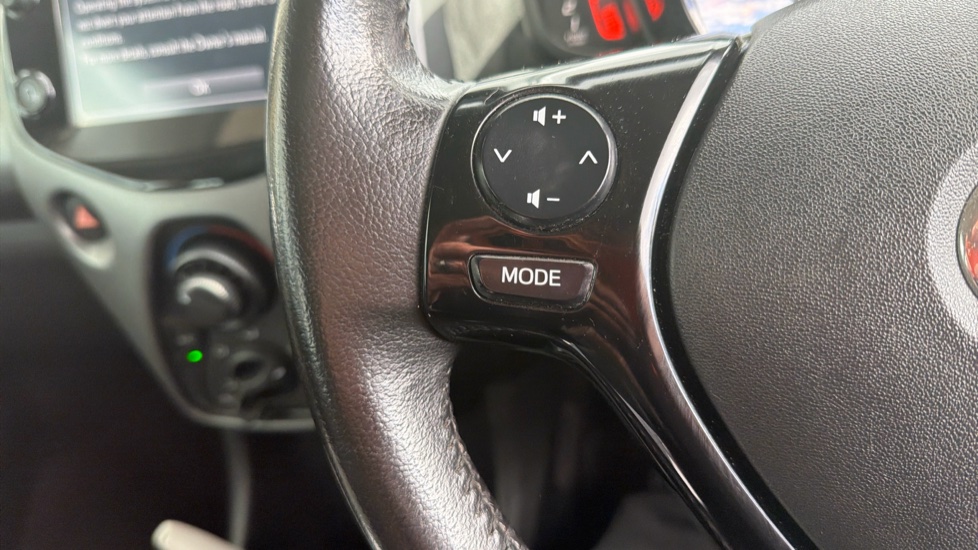 Toyota Aygo 1.0 VVT-i X-Play TSS 5dr Petrol Hatchback - Image 36