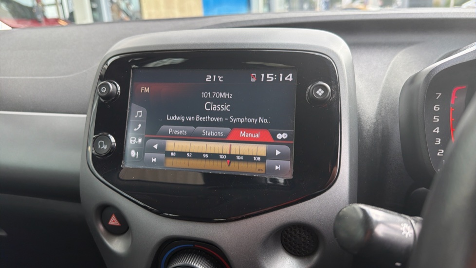 Toyota Aygo 1.0 VVT-i X-Play TSS 5dr Petrol Hatchback - Image 9