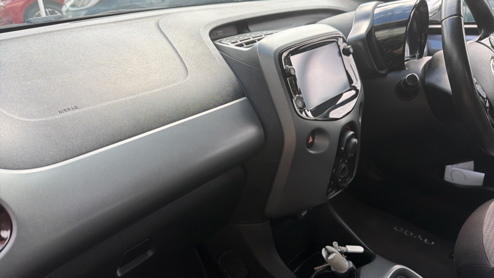 Toyota Aygo 1.0 VVT-i X-Play TSS 5dr Petrol Hatchback - Image 16