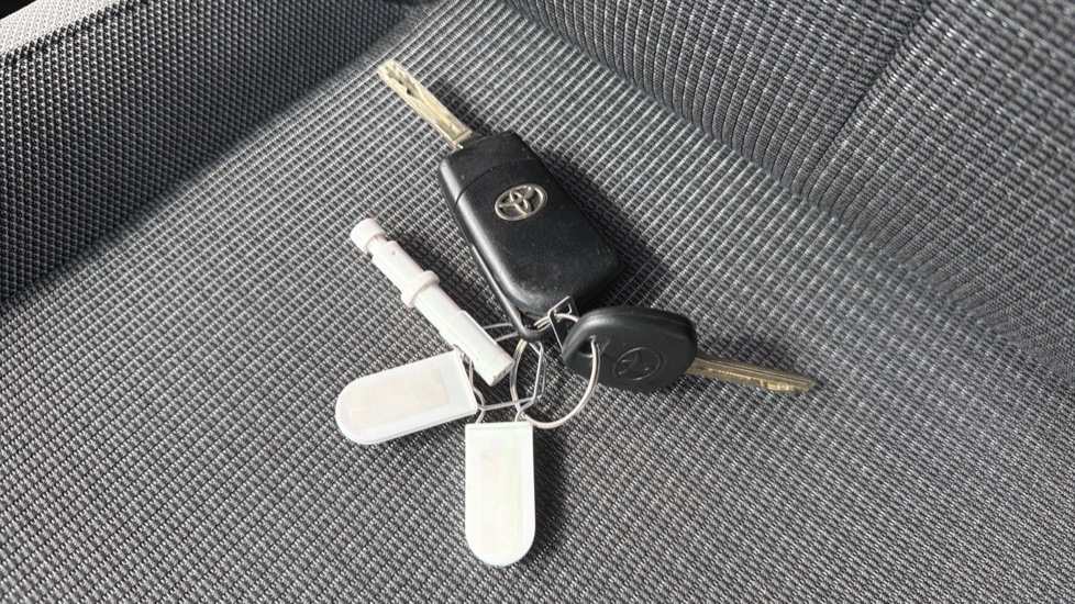 Toyota Aygo 1.0 VVT-i X-Play TSS 5dr Petrol Hatchback - Image 28