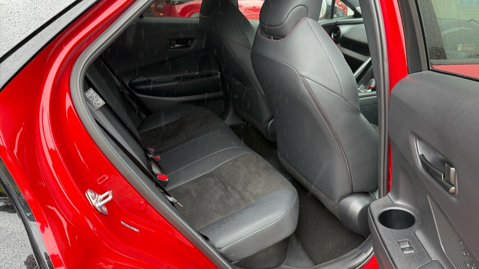 Toyota C-HR 2.0 PHEV GR Sport 5dr CVT Hatchback - Image 8