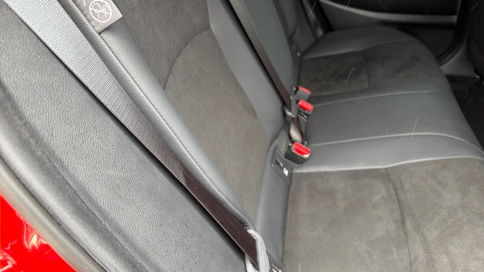 Toyota C-HR 2.0 PHEV GR Sport 5dr CVT Hatchback - Image 14