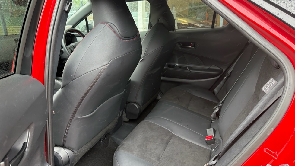 Toyota C-HR 2.0 PHEV GR Sport 5dr CVT Hatchback - Image 15
