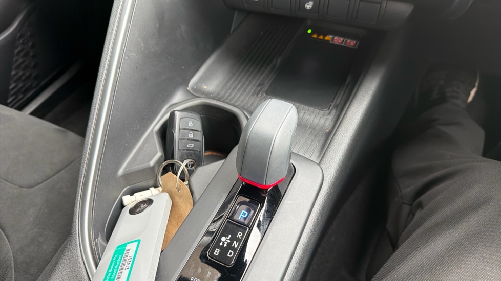 Toyota C-HR 2.0 PHEV GR Sport 5dr CVT Hatchback - Image 40
