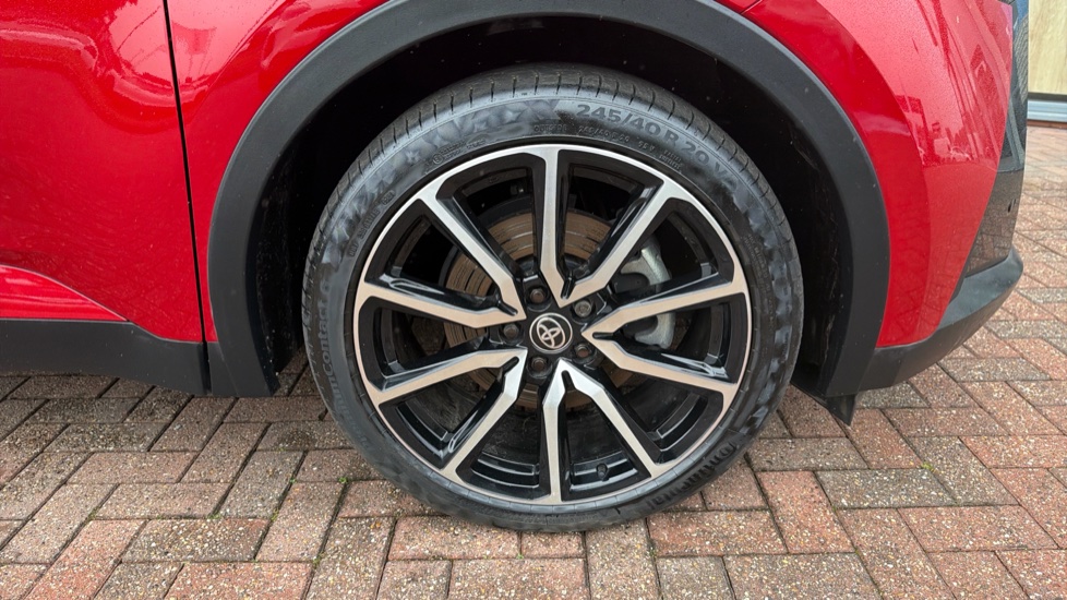 Toyota C-HR 2.0 PHEV GR Sport 5dr CVT Hatchback - Image 41