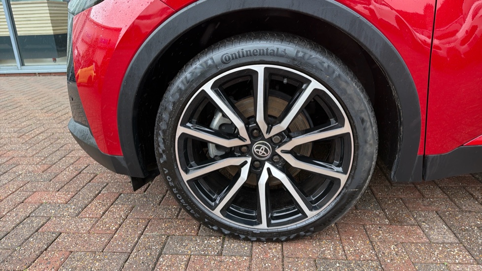 Toyota C-HR 2.0 PHEV GR Sport 5dr CVT Hatchback - Image 43