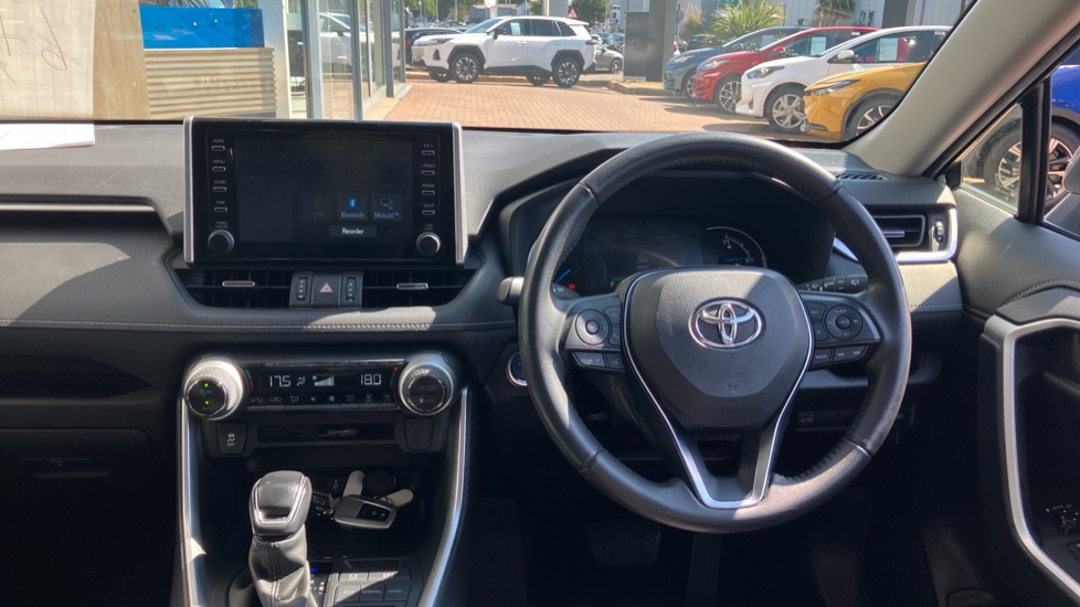 Toyota RAV4 2.5 VVT-i Hybrid Design 5dr CVT 2WD Hybrid Estate - Image 10