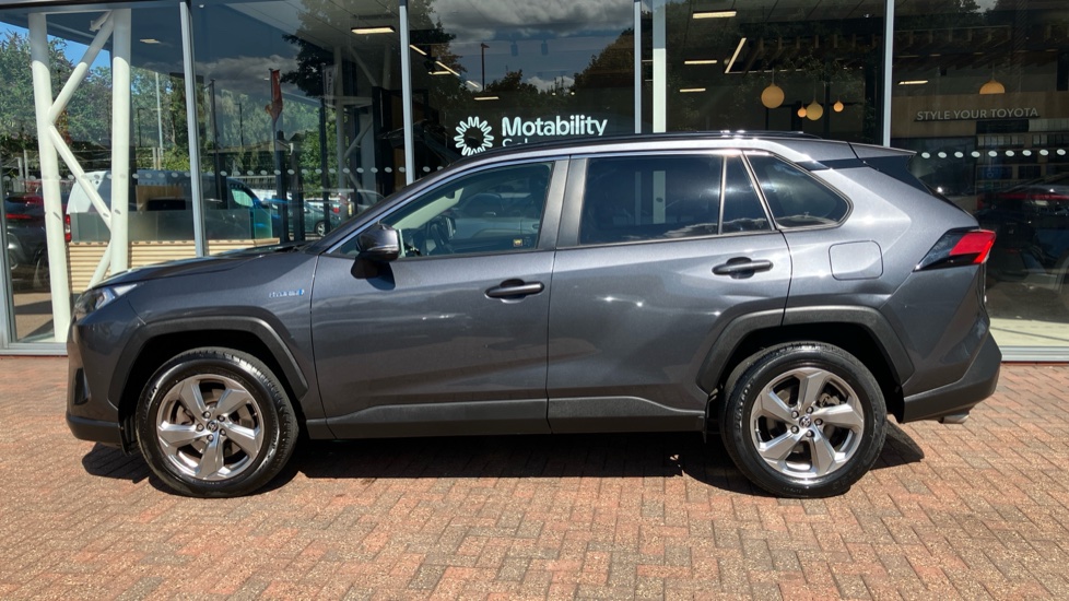 Toyota RAV4 2.5 VVT-i Hybrid Design 5dr CVT 2WD Hybrid Estate - Image 24