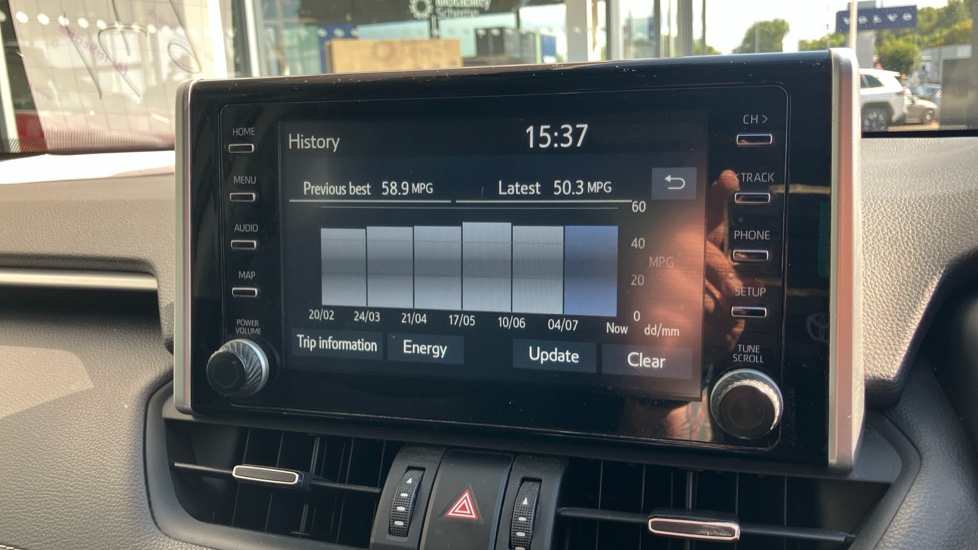 Toyota RAV4 2.5 VVT-i Hybrid Design 5dr CVT 2WD Hybrid Estate - Image 30