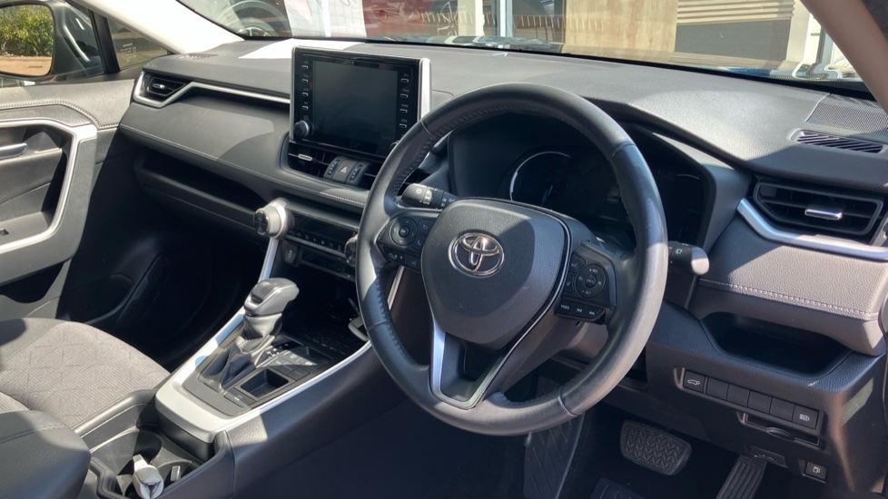 Toyota RAV4 2.5 VVT-i Hybrid Design 5dr CVT 2WD Hybrid Estate - Image 34