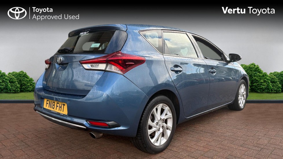 Toyota Auris 1.2T Icon Tech TSS 5dr CVT Petrol Hatchback - Image 2