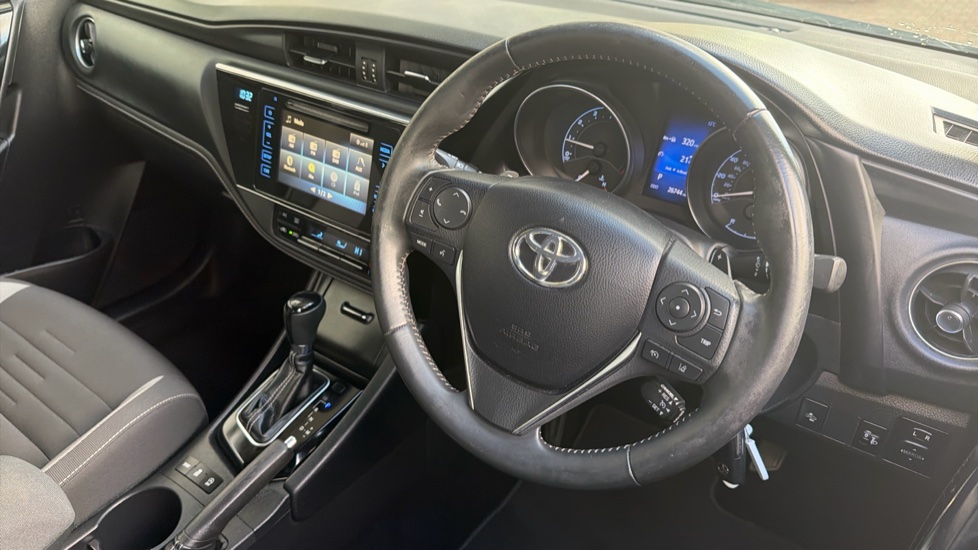 Toyota Auris 1.2T Icon Tech TSS 5dr CVT Petrol Hatchback - Image 7