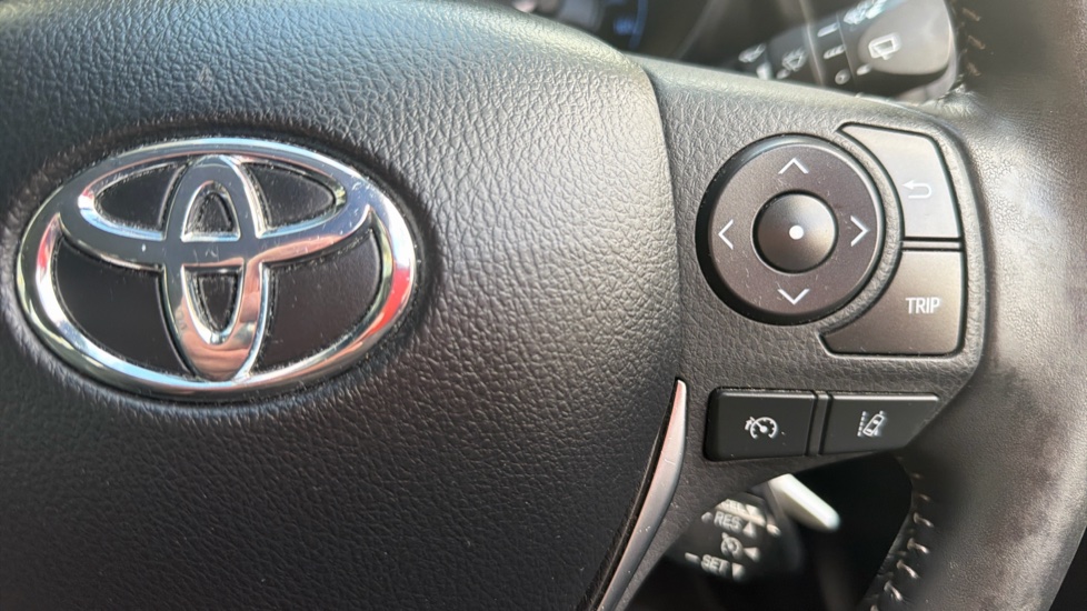 Toyota Auris 1.2T Icon Tech TSS 5dr CVT Petrol Hatchback - Image 37