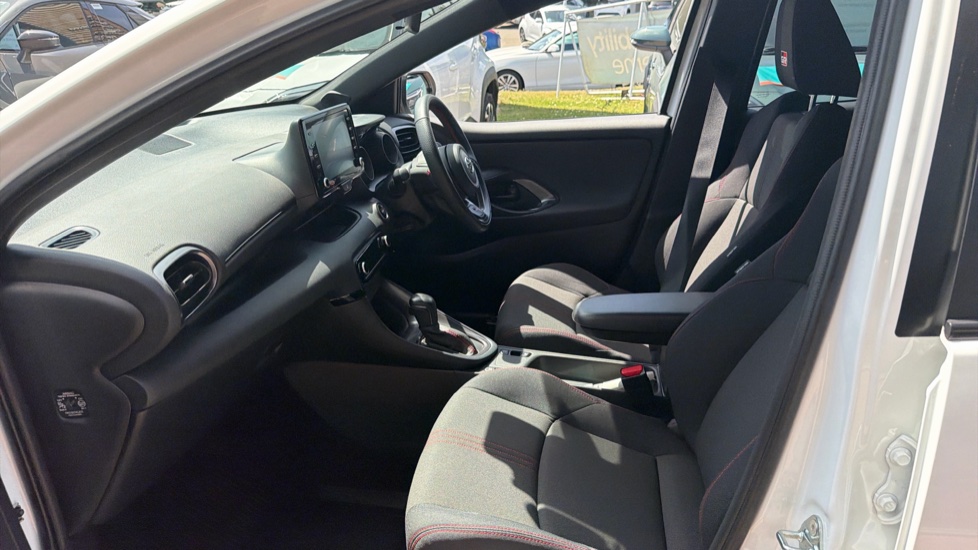Toyota Yaris 1.5 Hybrid GR Sport 5dr CVT Hybrid Hatchback - Image 5