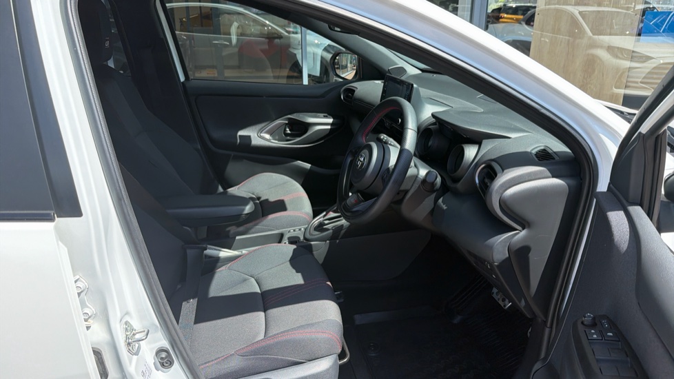 Toyota Yaris 1.5 Hybrid GR Sport 5dr CVT Hybrid Hatchback - Image 12