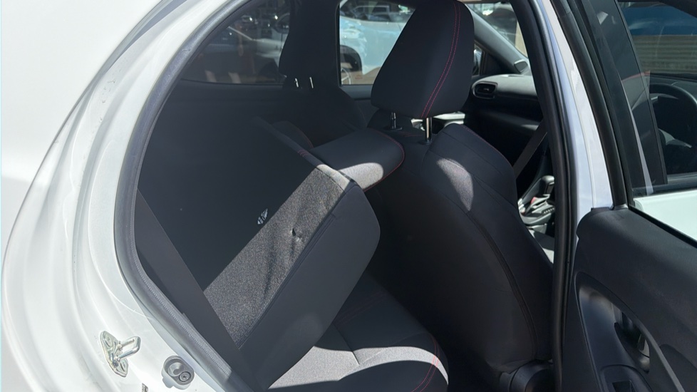 Toyota Yaris 1.5 Hybrid GR Sport 5dr CVT Hybrid Hatchback - Image 18