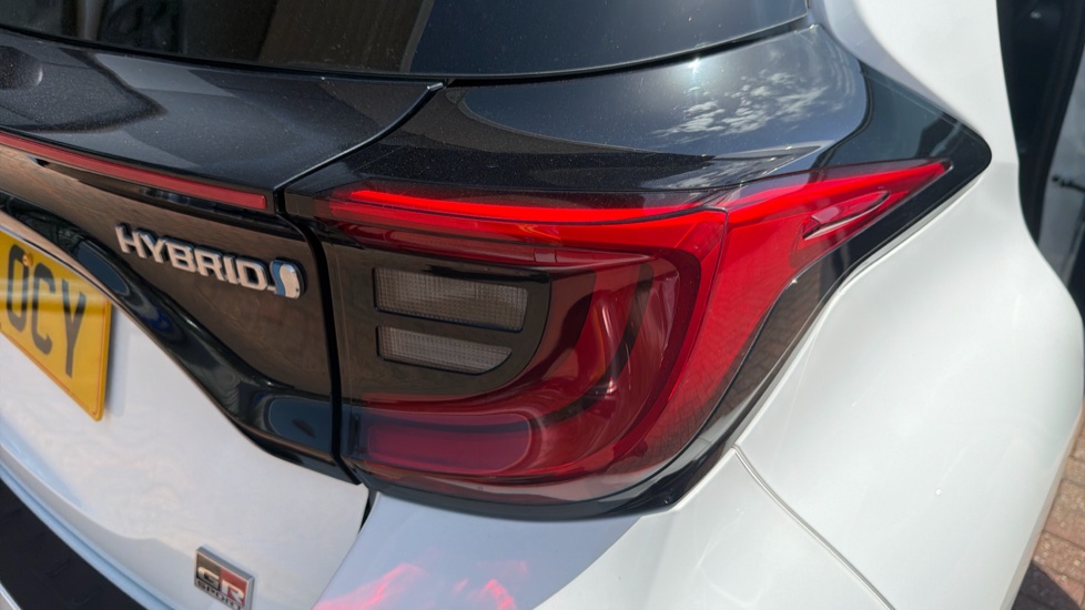 Toyota Yaris 1.5 Hybrid GR Sport 5dr CVT Hybrid Hatchback - Image 21