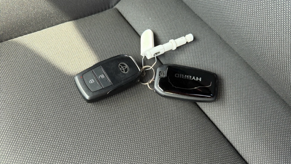 Toyota Yaris 1.5 Hybrid GR Sport 5dr CVT Hybrid Hatchback - Image 28