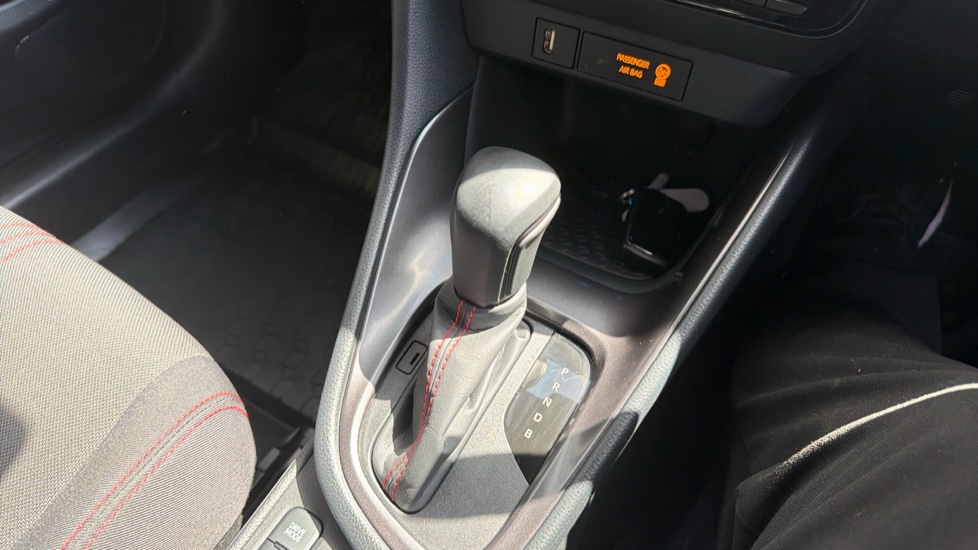 Toyota Yaris 1.5 Hybrid GR Sport 5dr CVT Hybrid Hatchback - Image 39