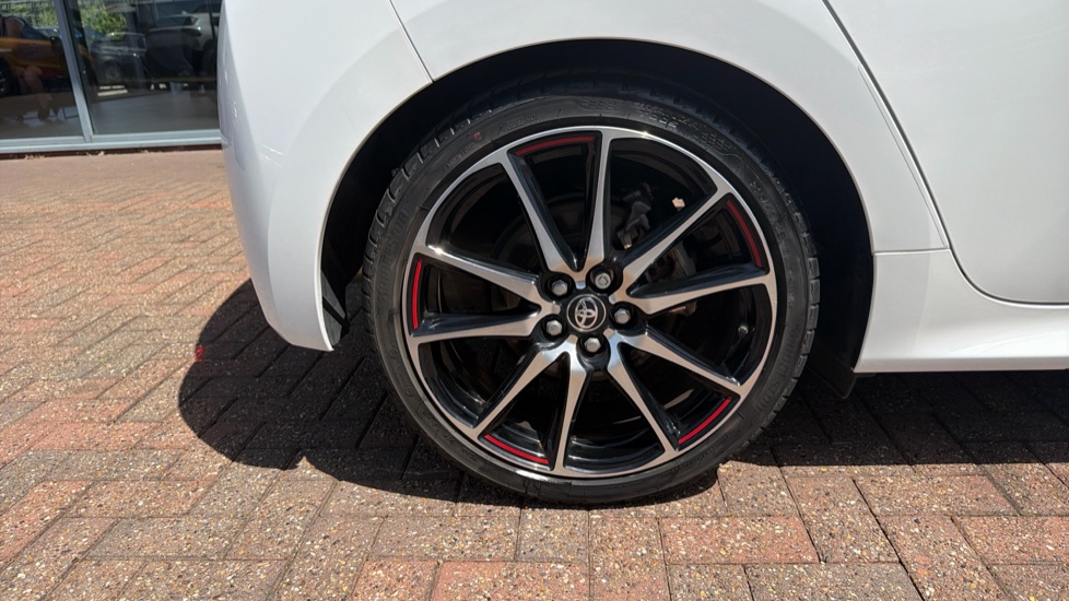 Toyota Yaris 1.5 Hybrid GR Sport 5dr CVT Hybrid Hatchback - Image 41
