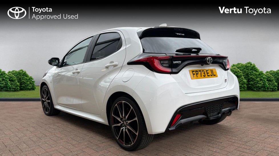 Toyota Yaris 1.5 Hybrid GR Sport 5dr CVT Hybrid Hatchback - Image 4