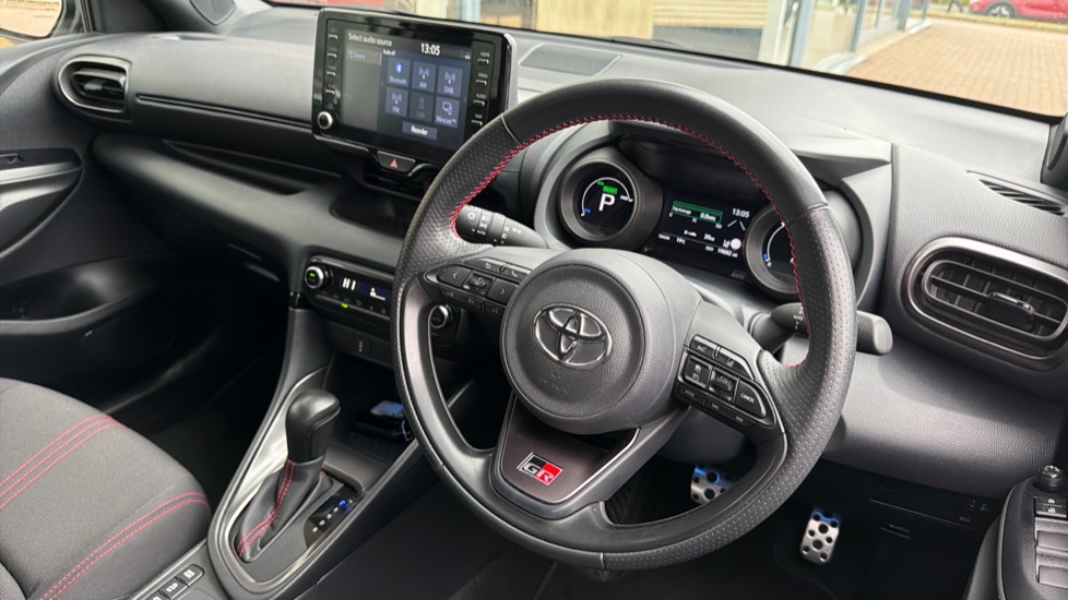 Toyota Yaris 1.5 Hybrid GR Sport 5dr CVT Hybrid Hatchback - Image 7