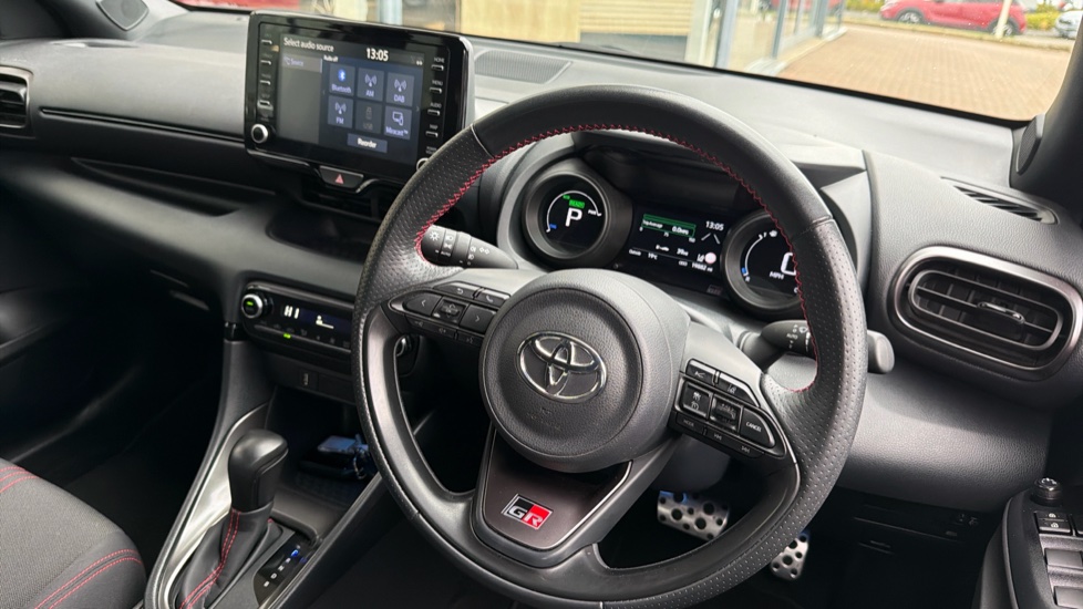 Toyota Yaris 1.5 Hybrid GR Sport 5dr CVT Hybrid Hatchback - Image 10