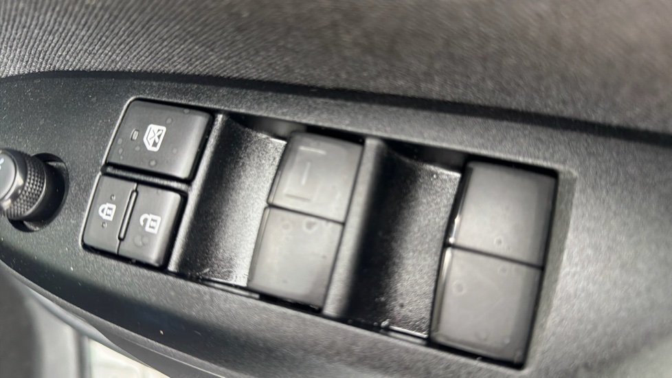 Toyota Yaris 1.5 Hybrid GR Sport 5dr CVT Hybrid Hatchback - Image 35