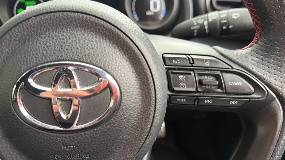 Toyota Yaris 1.5 Hybrid GR Sport 5dr CVT Hybrid Hatchback - Image 37
