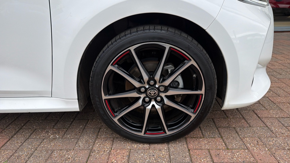 Toyota Yaris 1.5 Hybrid GR Sport 5dr CVT Hybrid Hatchback - Image 40