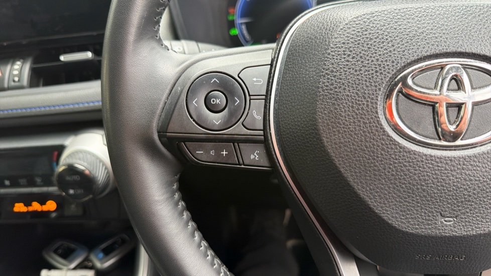 Toyota RAV4 2.5 VVT-i Hybrid Dynamic 5dr CVT 2WD Hybrid Estate - Image 37