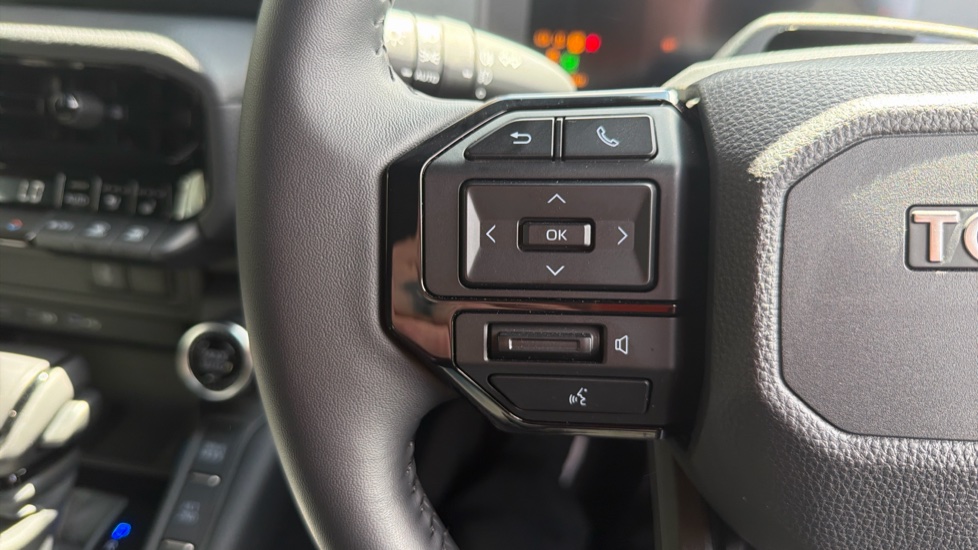 Toyota Land Cruiser Diesel 2.8D 205 Commercial Auto - Image 37