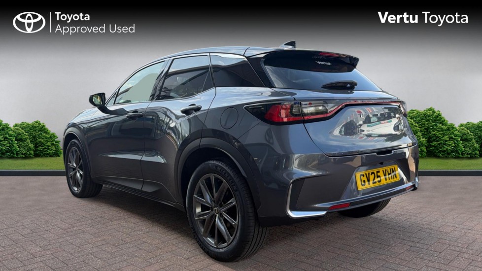 Lexus LBX 1.5 Premium Plus 5dr E-CVT Hybrid Hatchback - Image 4