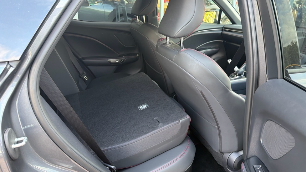 Lexus LBX 1.5 Premium Plus 5dr E-CVT Hybrid Hatchback - Image 18