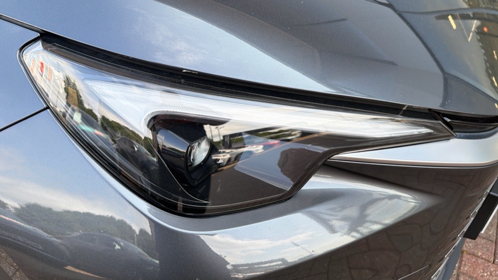 Lexus LBX 1.5 Premium Plus 5dr E-CVT Hybrid Hatchback - Image 20