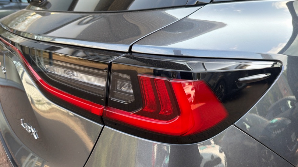 Lexus LBX 1.5 Premium Plus 5dr E-CVT Hybrid Hatchback - Image 21