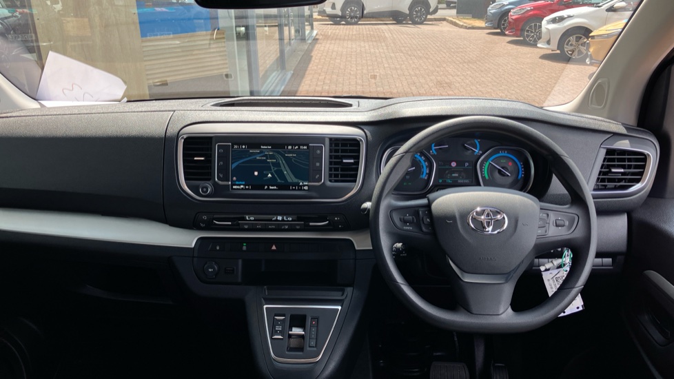 Toyota Proace Verso 100kW Shuttle Long 50kWh 5dr Auto Electric Estate - Image 6