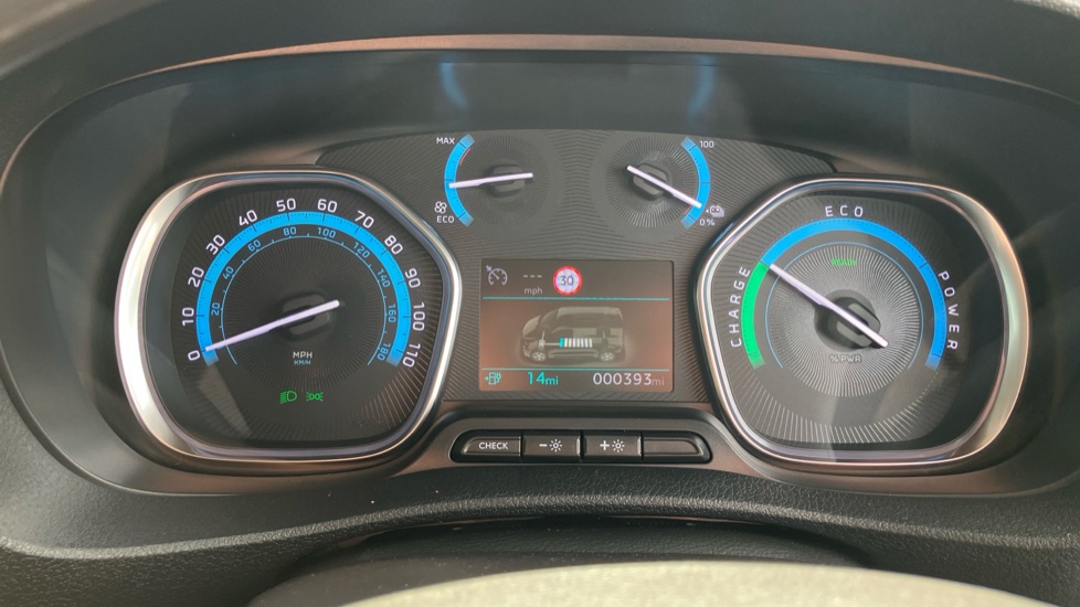 Toyota Proace Verso 100kW Shuttle Long 50kWh 5dr Auto Electric Estate - Image 11