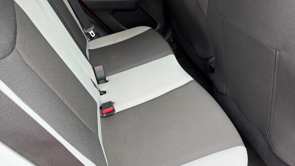 Toyota Aygo 1.0 VVT-i X-Play TSS 5dr Petrol Hatchback - Image 17