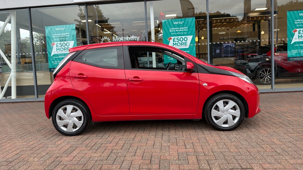 Toyota Aygo 1.0 VVT-i X-Play TSS 5dr Petrol Hatchback - Image 23
