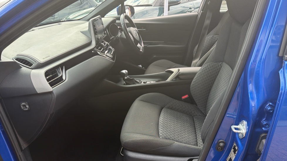 Toyota C-HR 1.8 Hybrid Icon 5dr CVT Hybrid Hatchback - Image 5