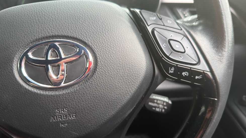 Toyota C-HR 1.8 Hybrid Icon 5dr CVT Hybrid Hatchback - Image 37